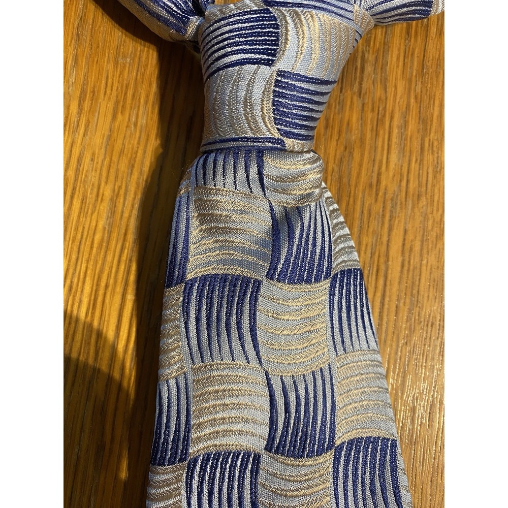 PRONTO UOMO Blue Wavy Check 60 3/8" x  4" NECKTIE DESIGNER EUC‎